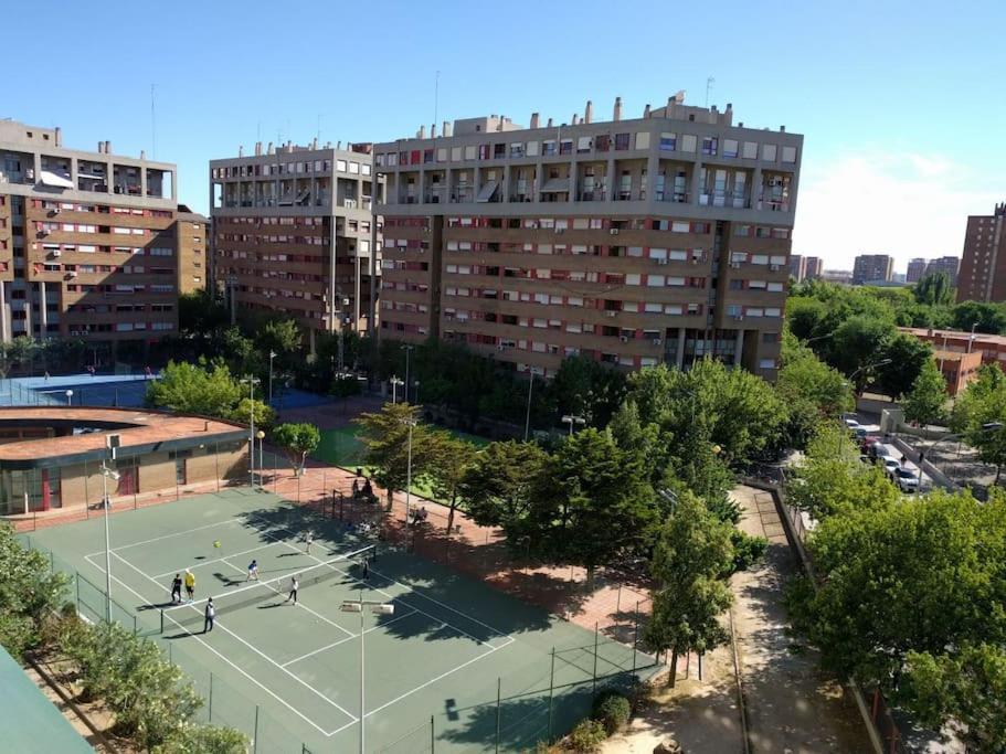 Valencia Las Artes Y Ciencias + Garaje + Netflix Екстериор снимка